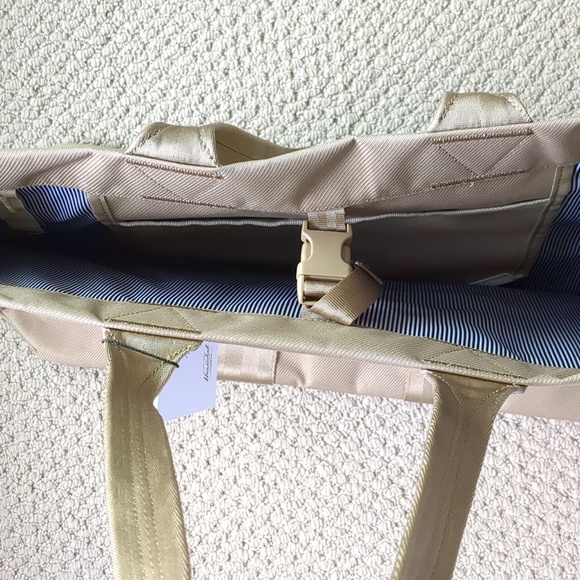 Herschel Extra Large Tote Bag - Picture 4 of 8